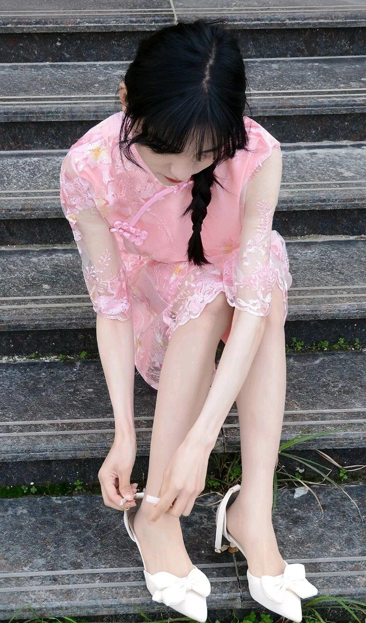 中秋穿旗袍走街串巷啦～
