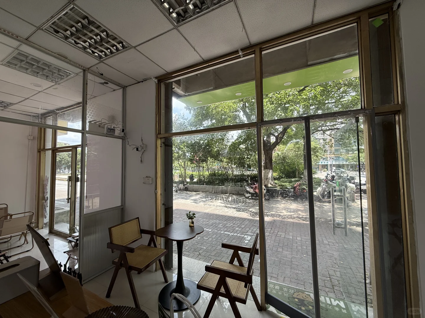 百家湖沿街商铺转让