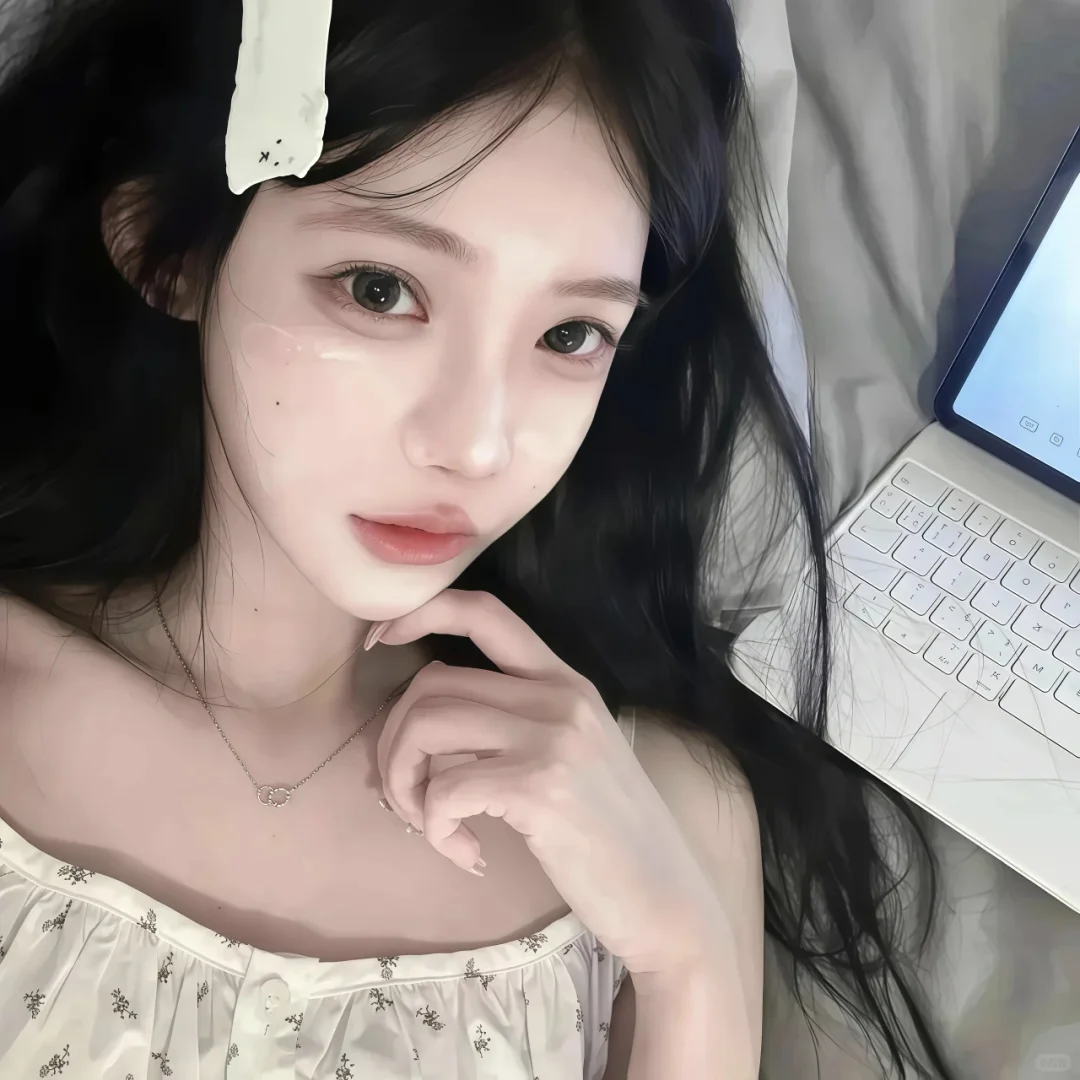 𝑾𝒆𝑪𝒉𝒂𝒕网感甜妹女头、