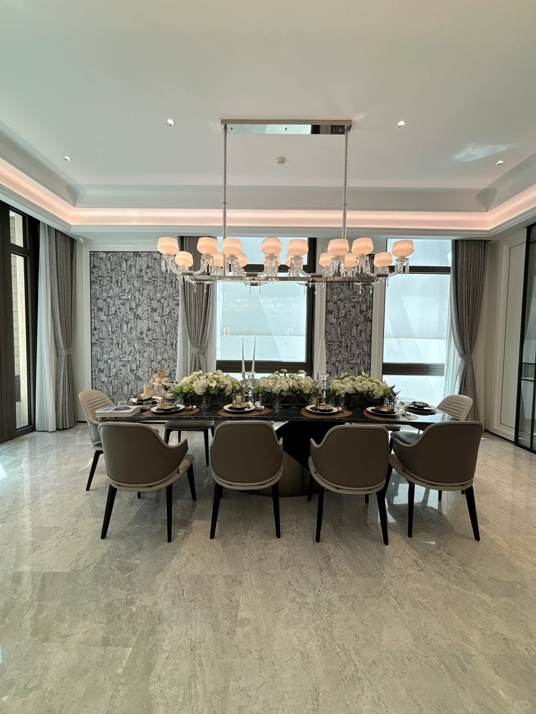 谁不想拥有三环边带花园的大house 呢？