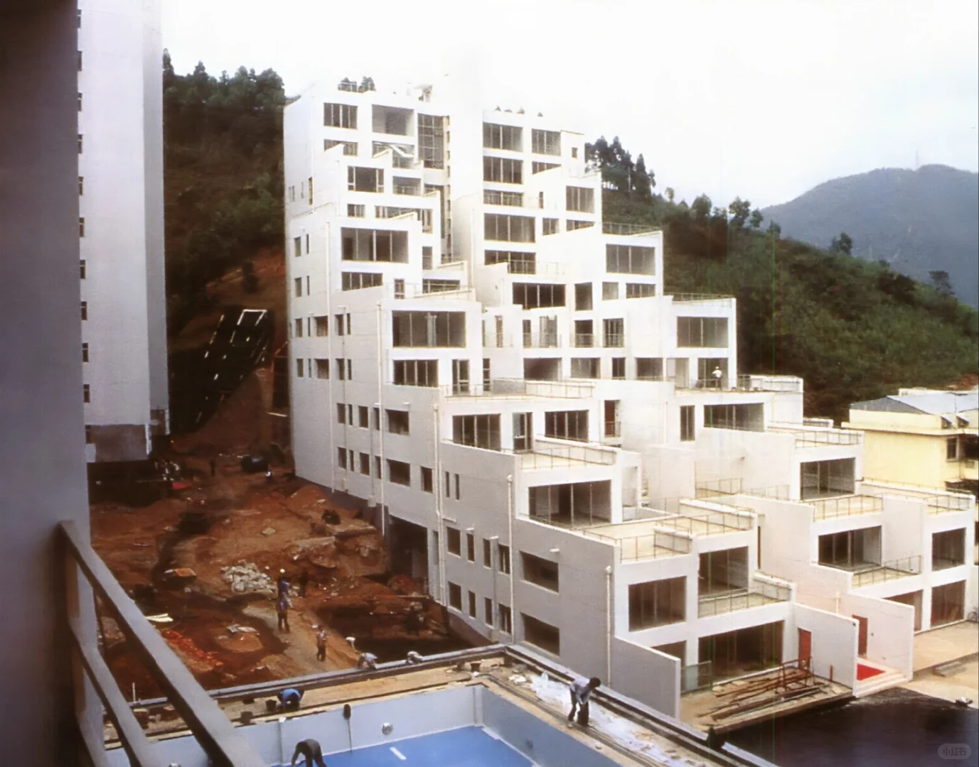 有意思的设计，深圳90年代白色住宅