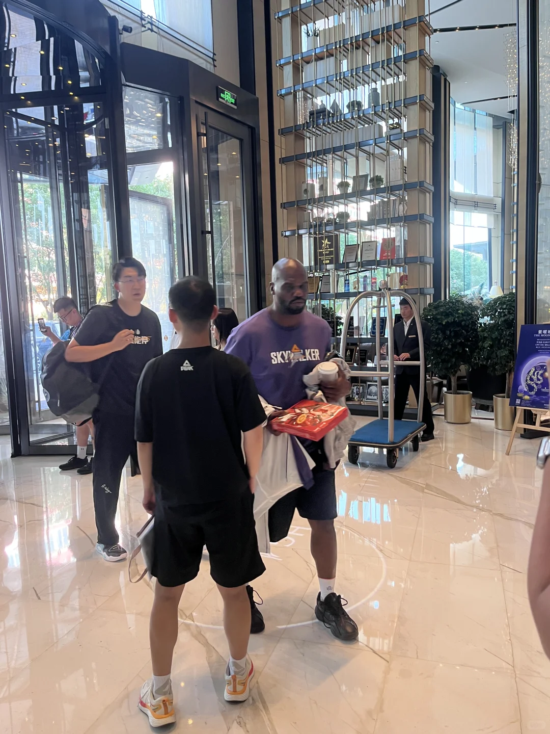 我依旧性感迷人可爱娇俏