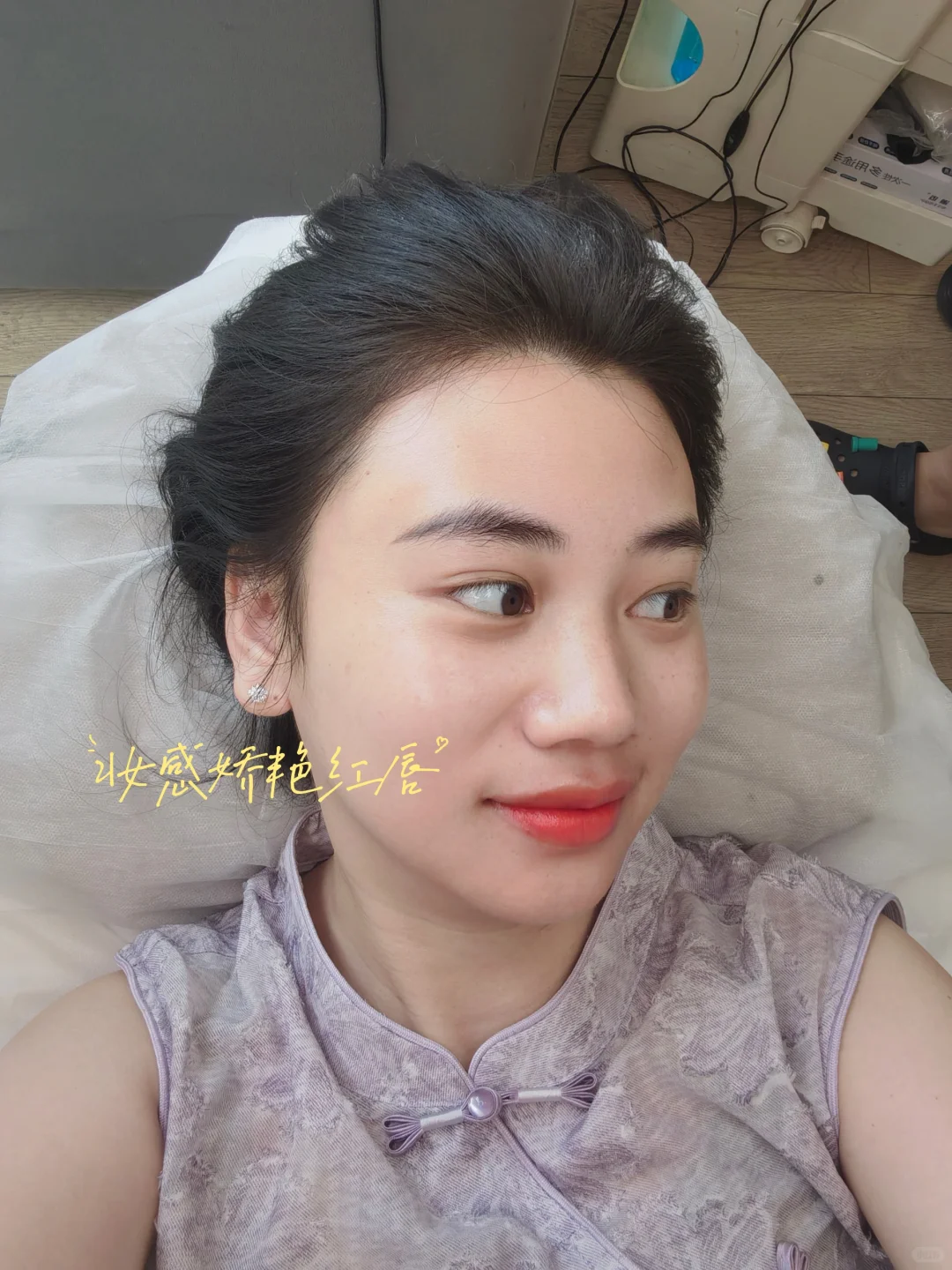 意外收获野生眉+娇艳红唇💋