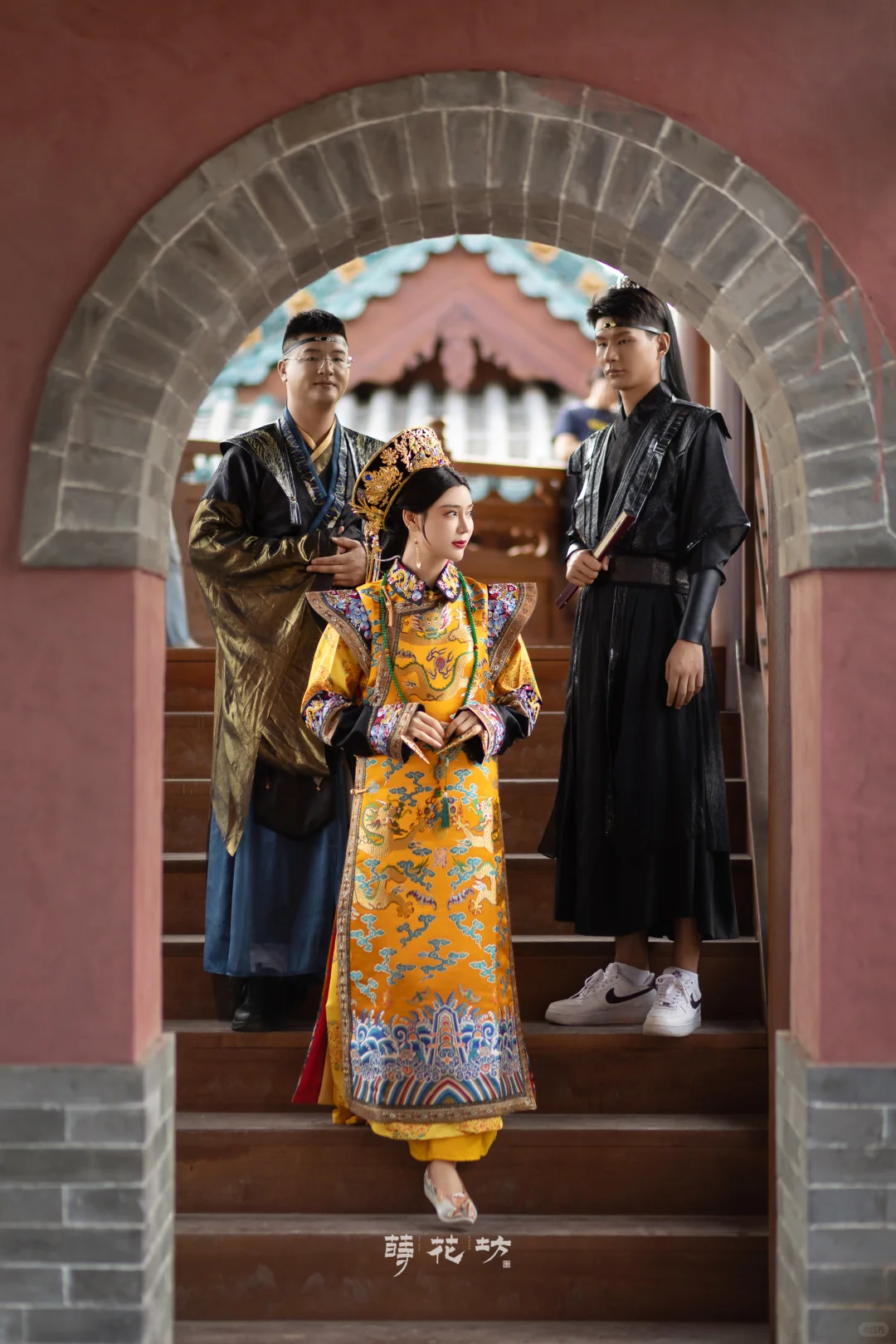 后宫生存指南👑 皇后教你稳坐C位