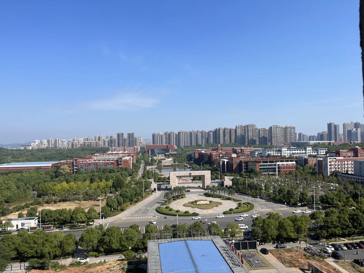 株洲卖房｜因工作调动出售工大对面的房子