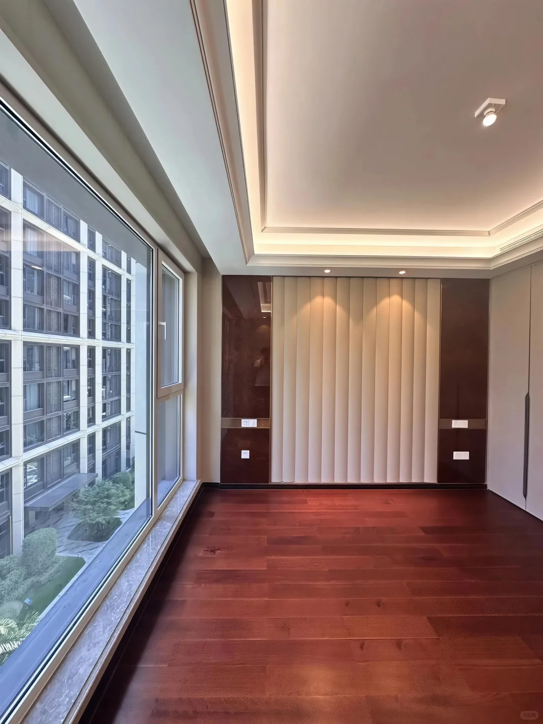 个人出 2.5环143㎡精装洋房套四245W 原305W