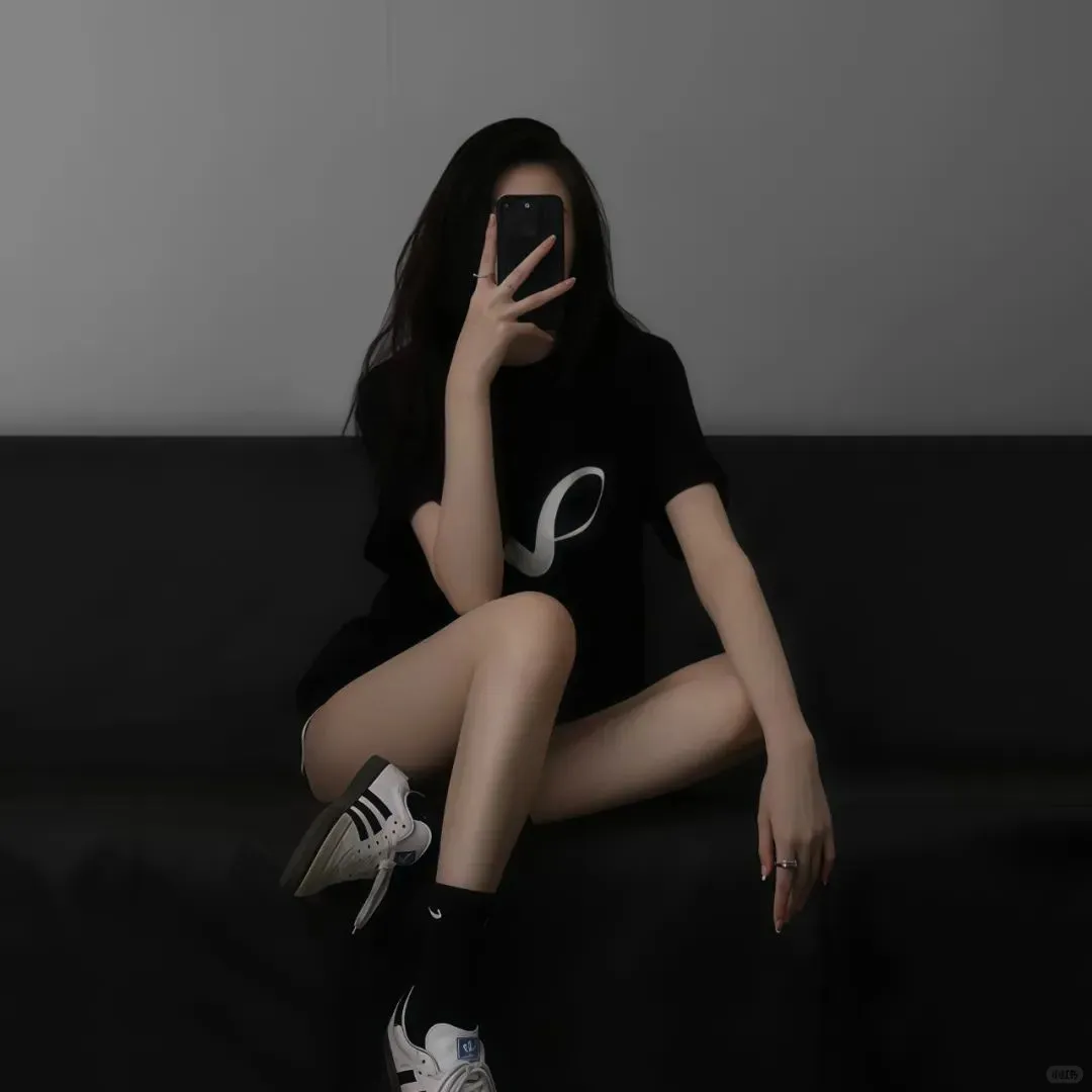 𝐖𝐞𝐂𝐡𝐚𝐭丨很难不爱的高级感头像