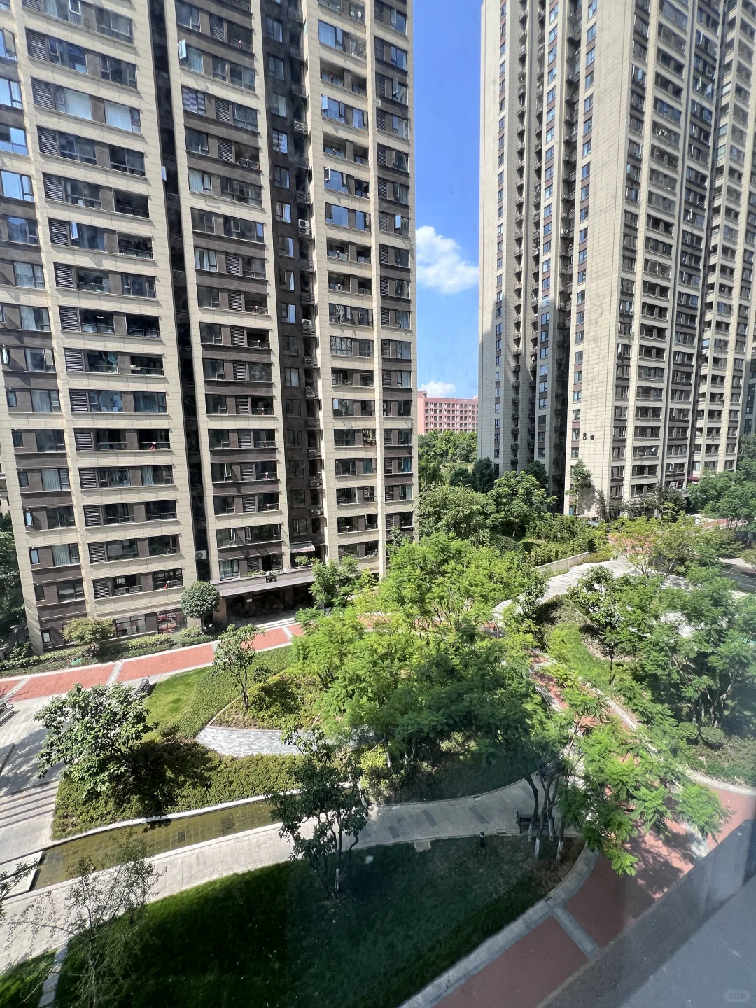 听说小红书卖房快？我试试看精装三房怎么样