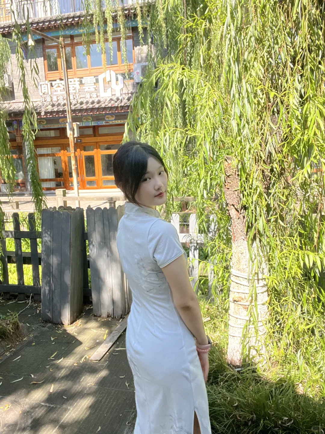 朋友说我很适合旗袍
