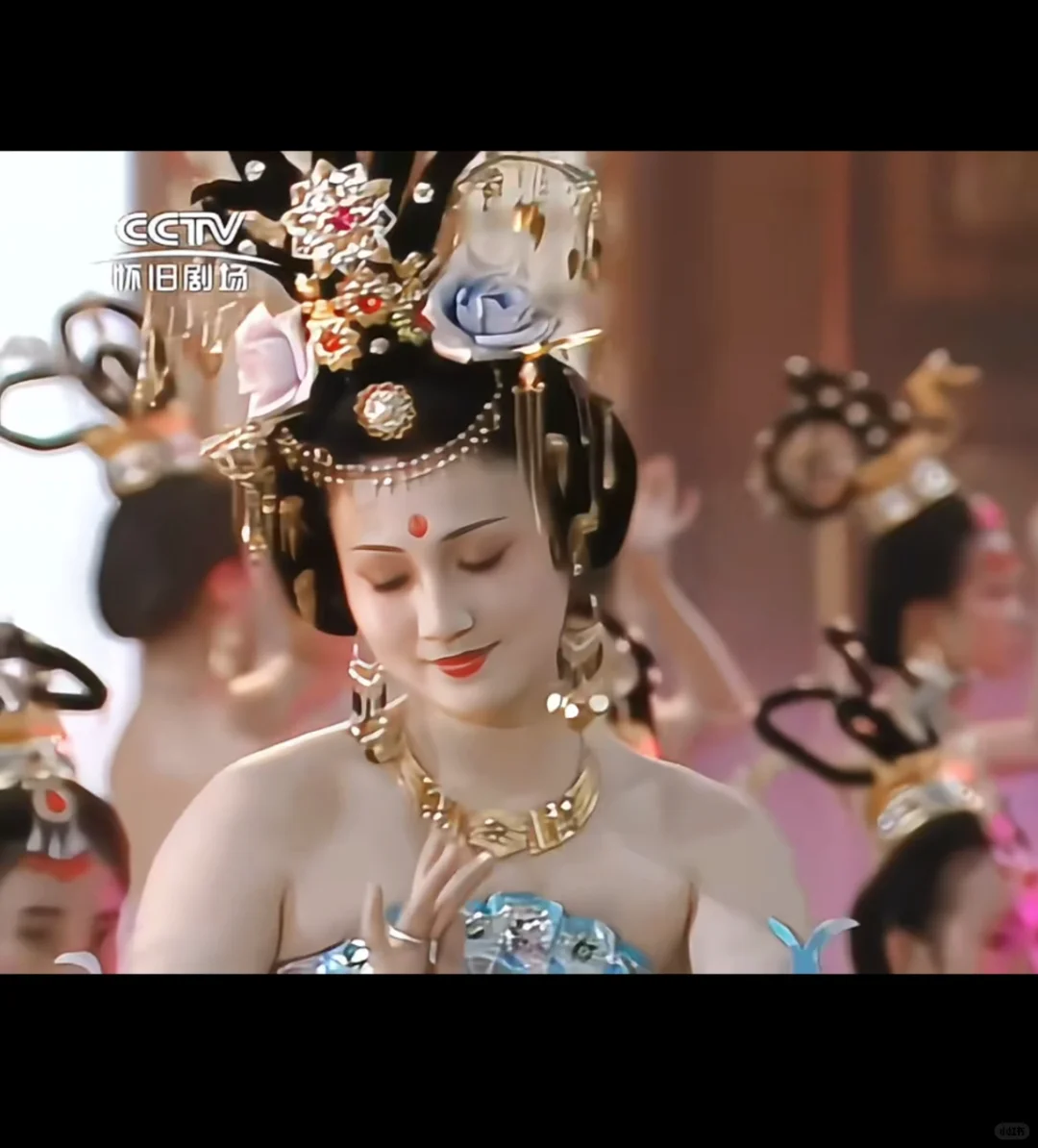 增强尤物美人感的小tips:丰腴浑圆的胳膊