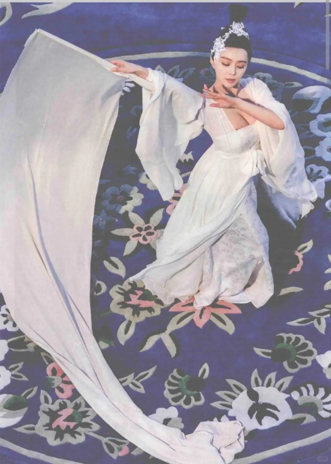 冰冰神图！！《王朝的女人》放现在也出圈！