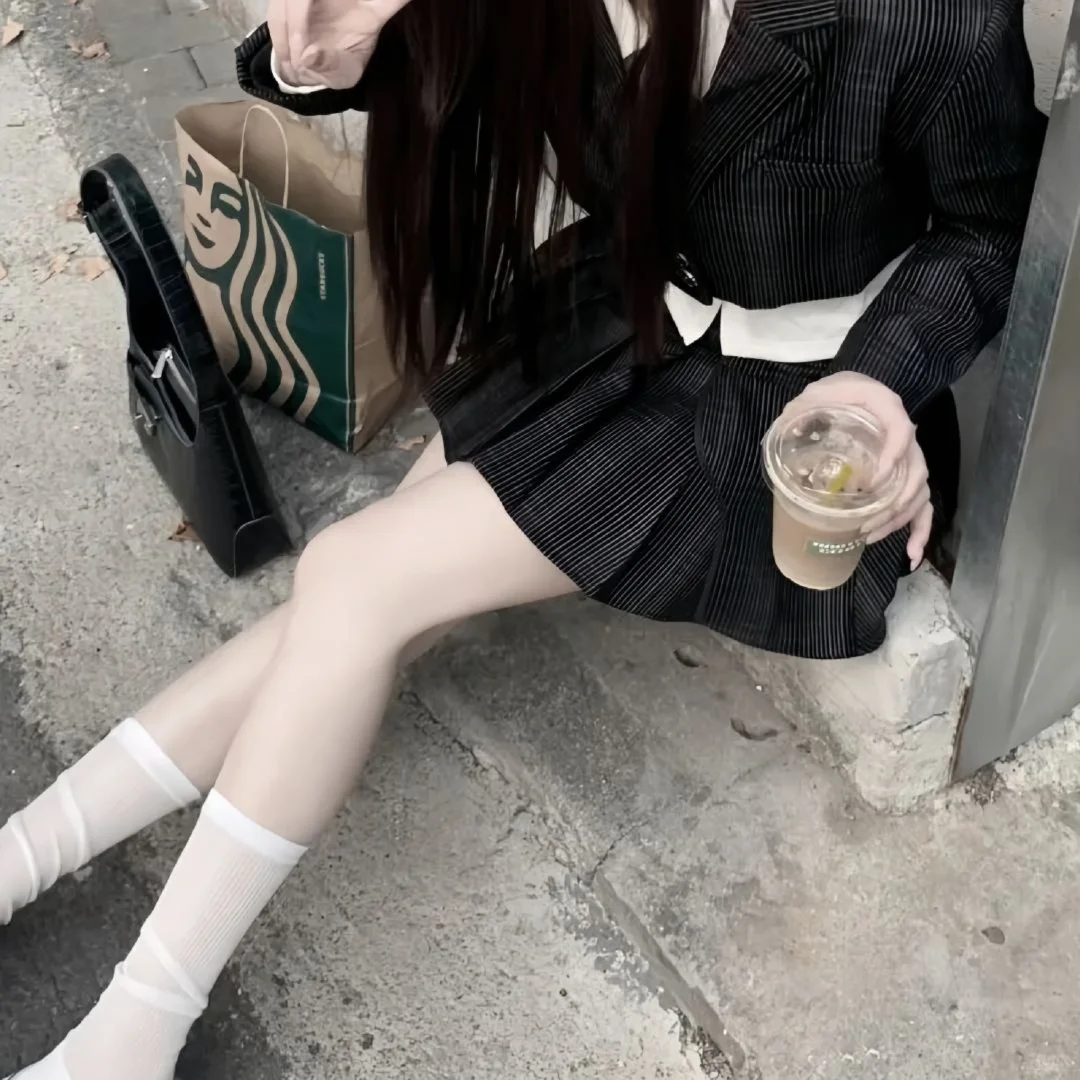 Wechat御姐型不露脸女头2.0版本