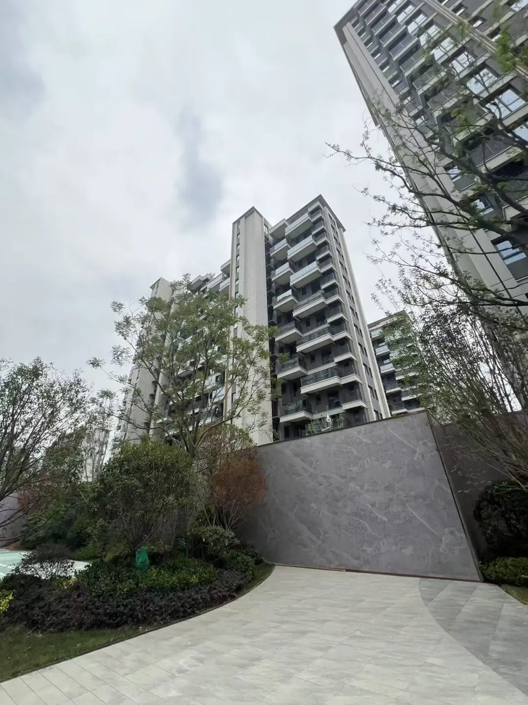 第四代住宅大家封阳台吗