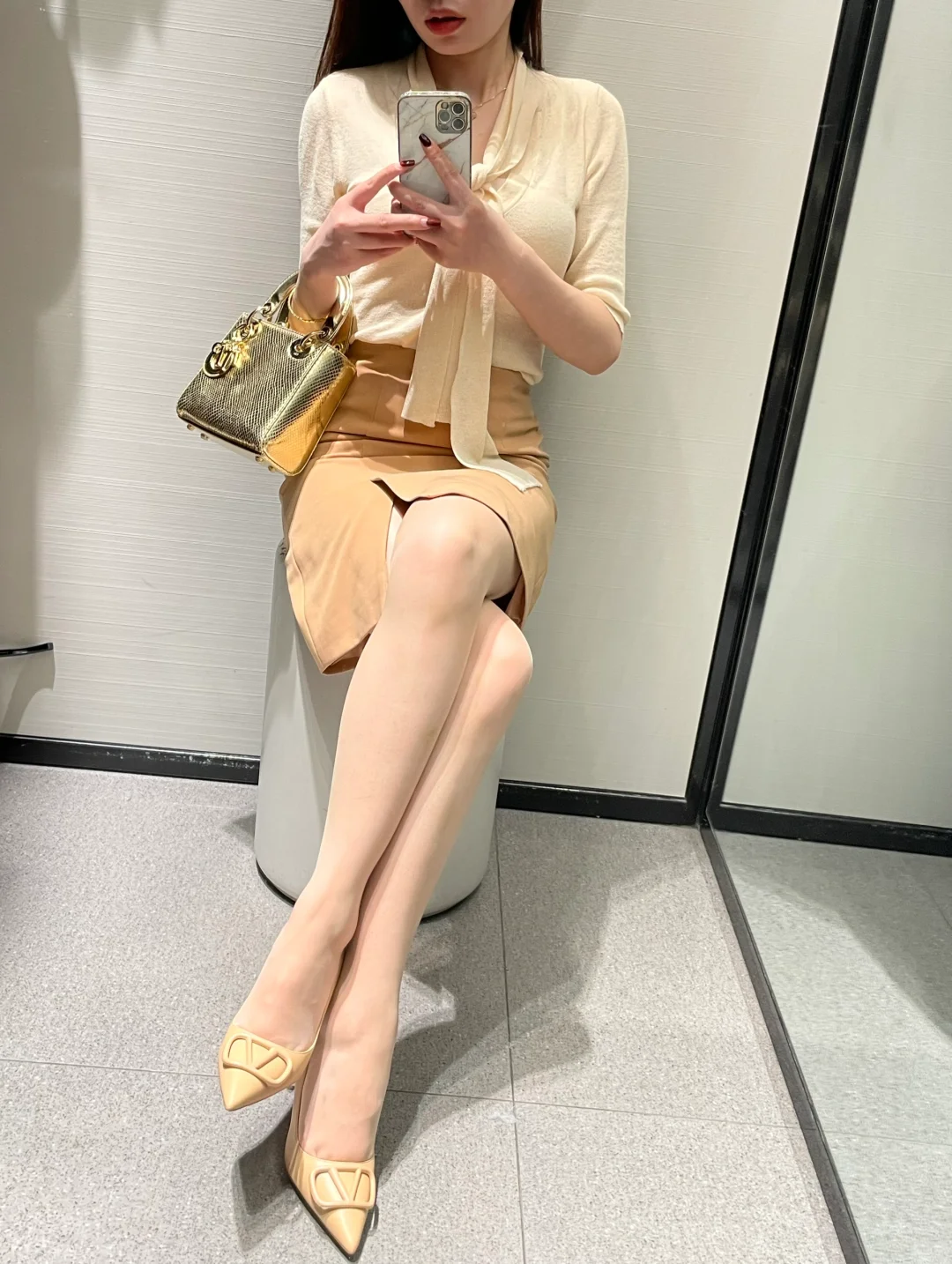 职业又温柔的金秘书穿搭