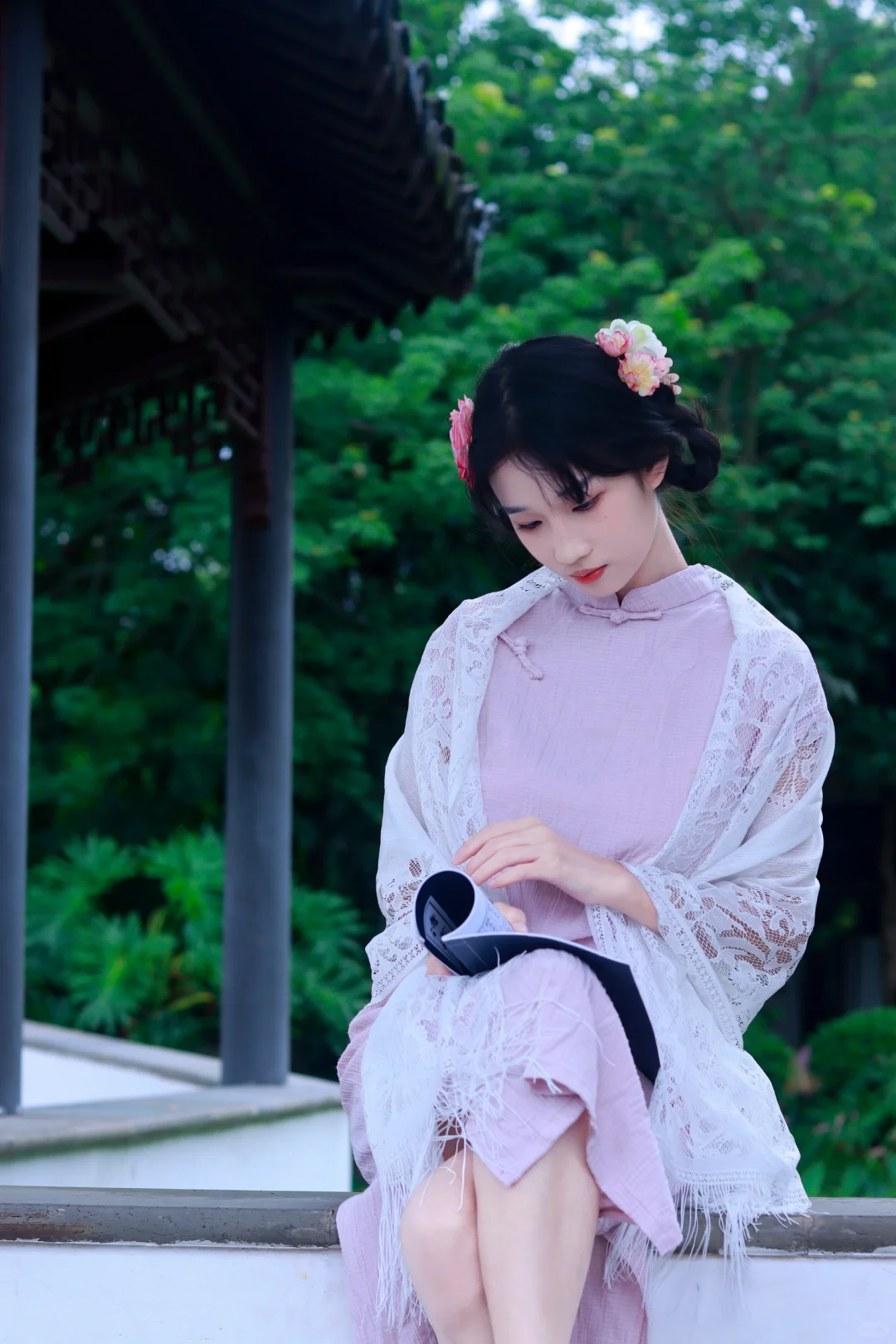 「77/100」📸我见青山多妩媚，料青山...