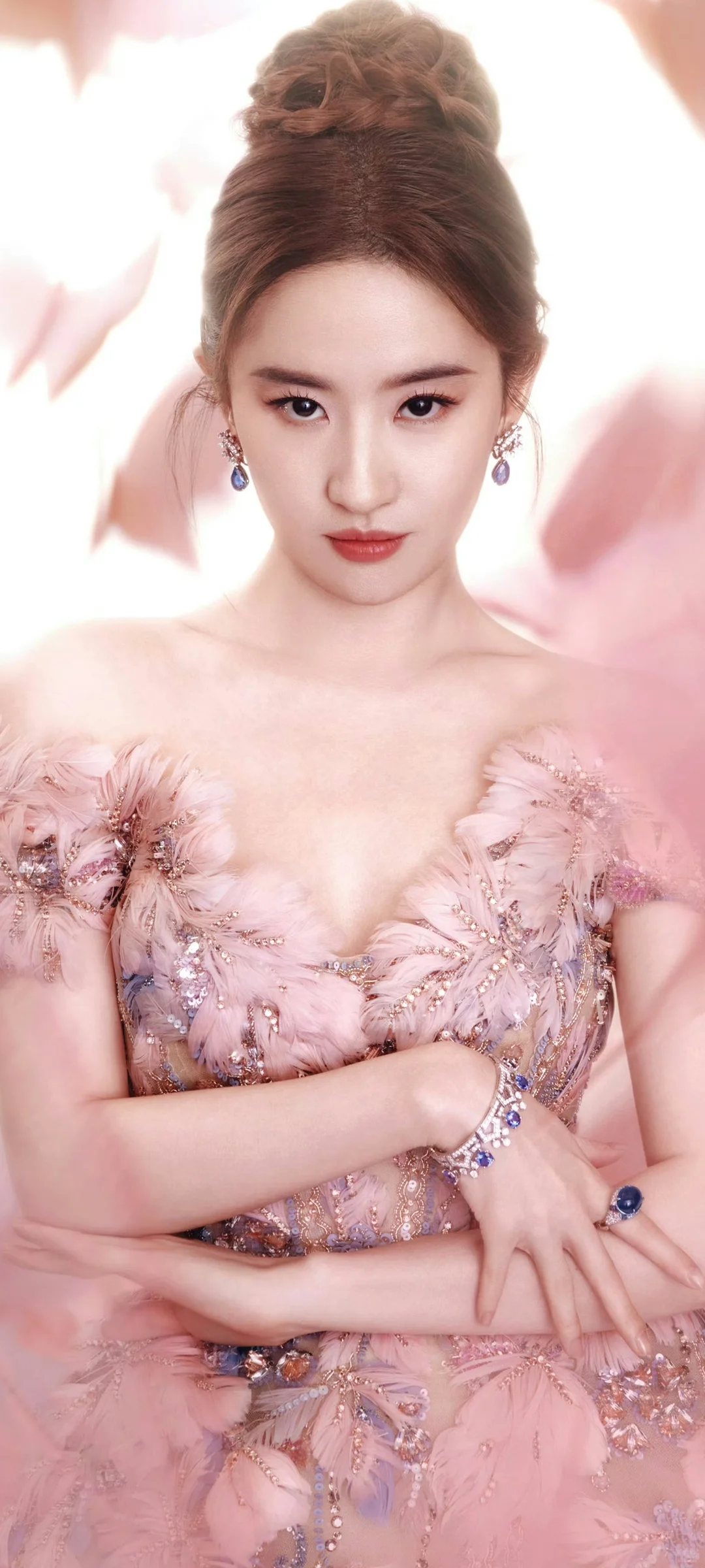 粉粉仙仙的女神范儿刘亦菲