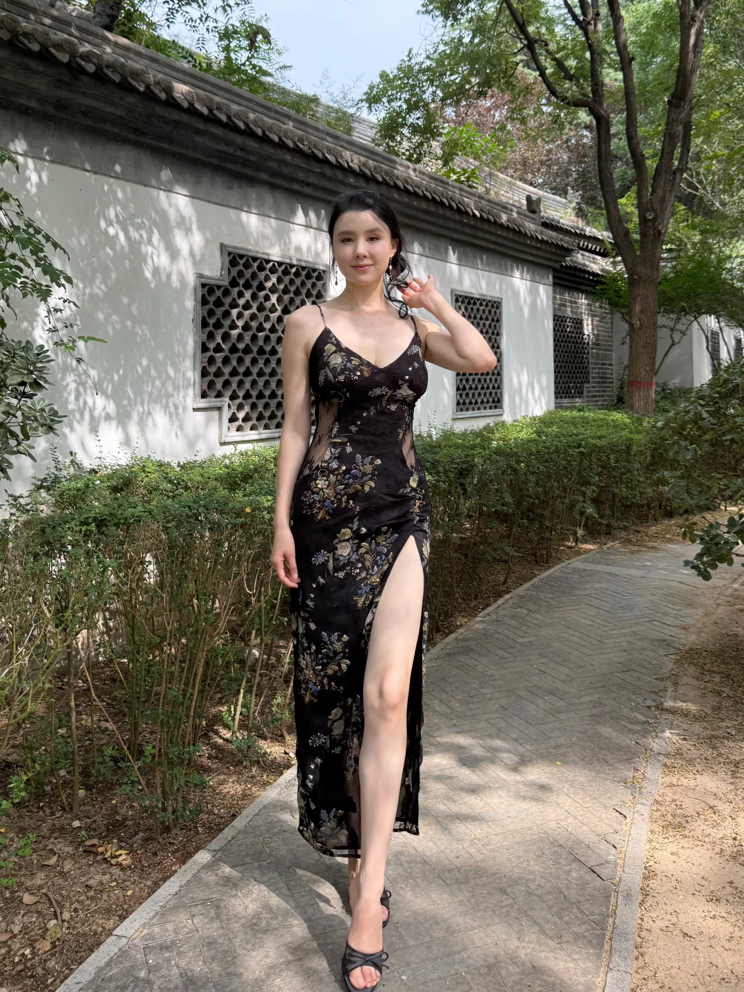 一秒入秋的旗袍，绝了！🖤｜复古旗袍穿搭