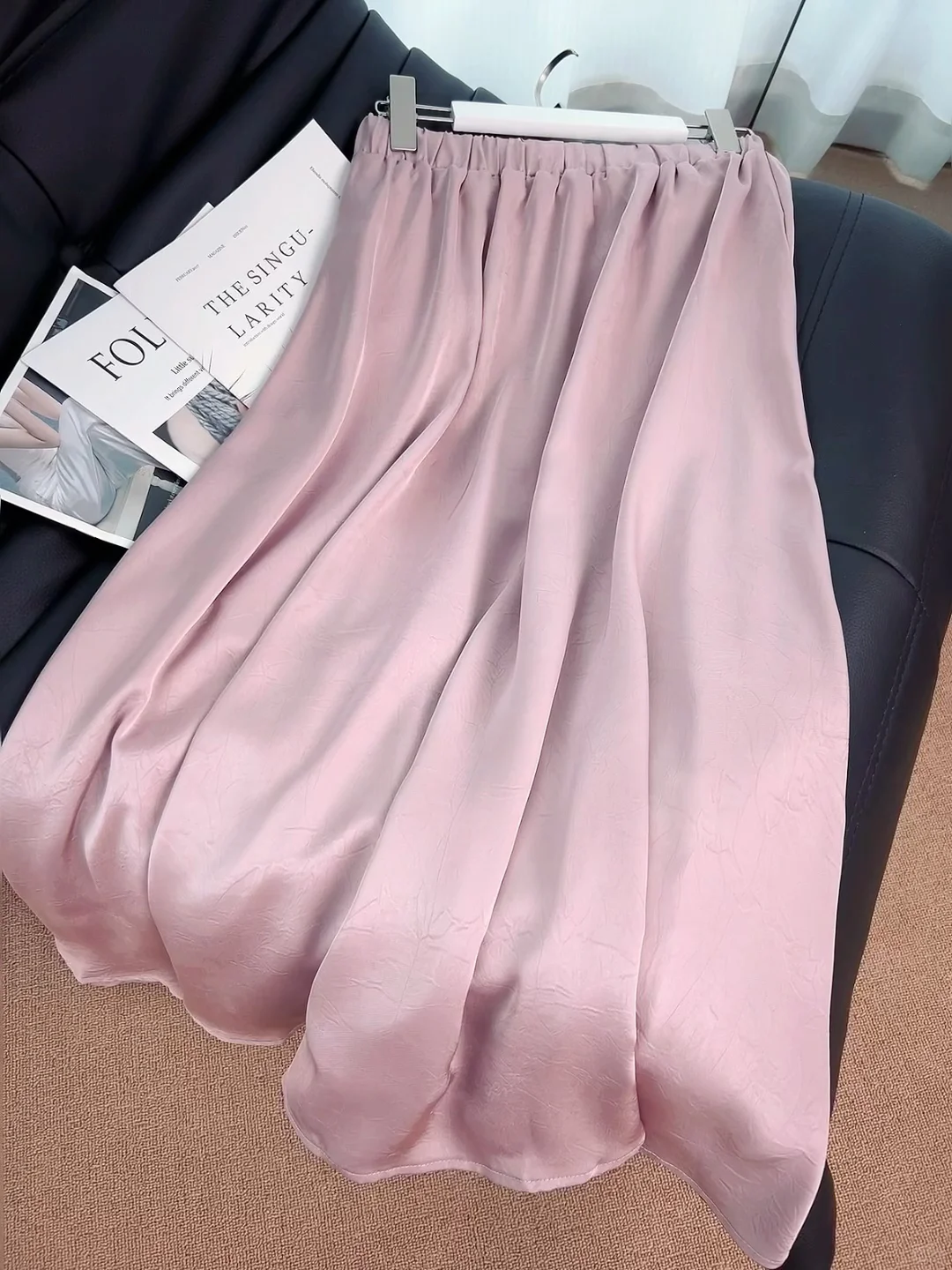 缎面半身裙👗几十穿出高级感文艺气质女神范