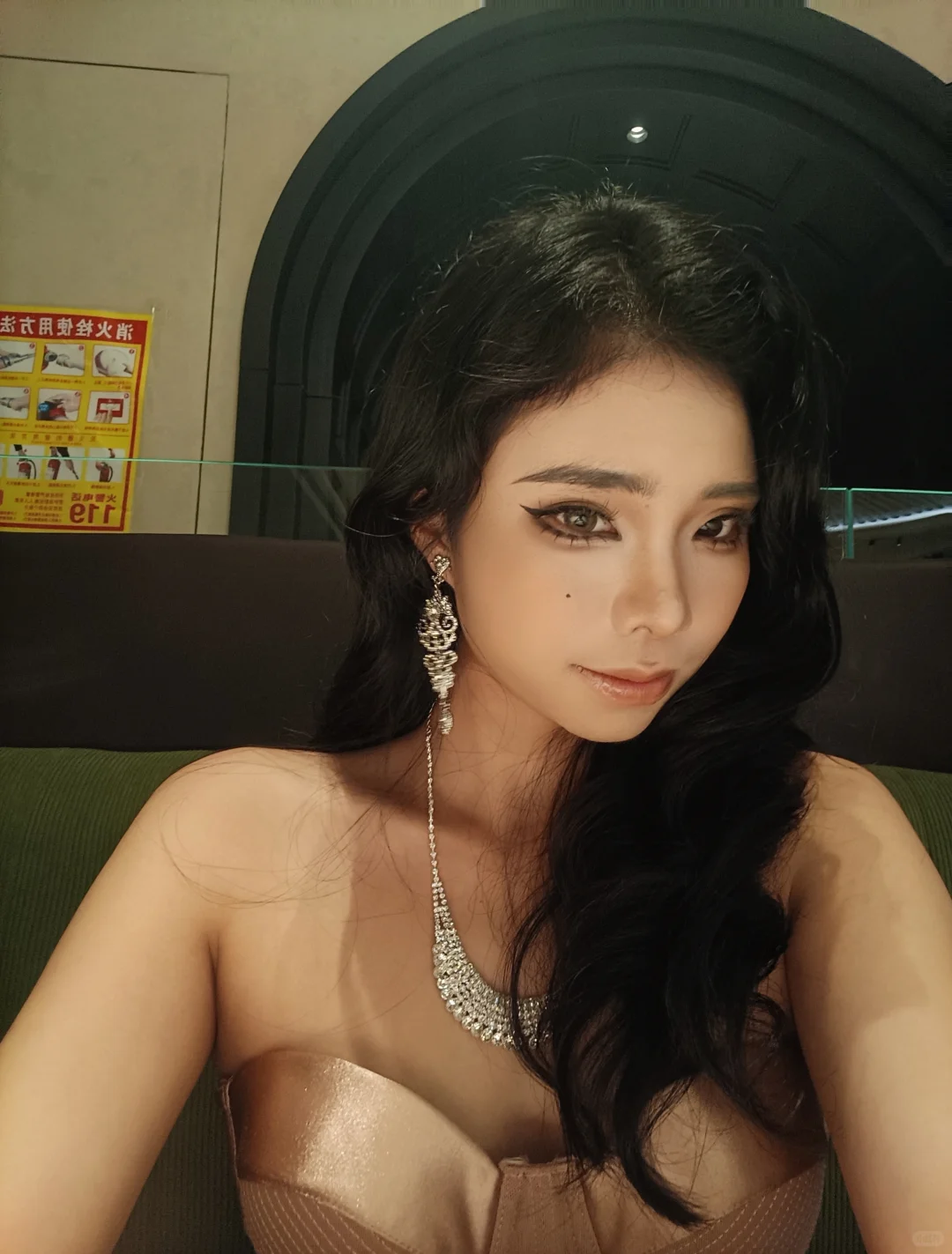 被砍了一剑，原来是老婆的情意绵绵剑~