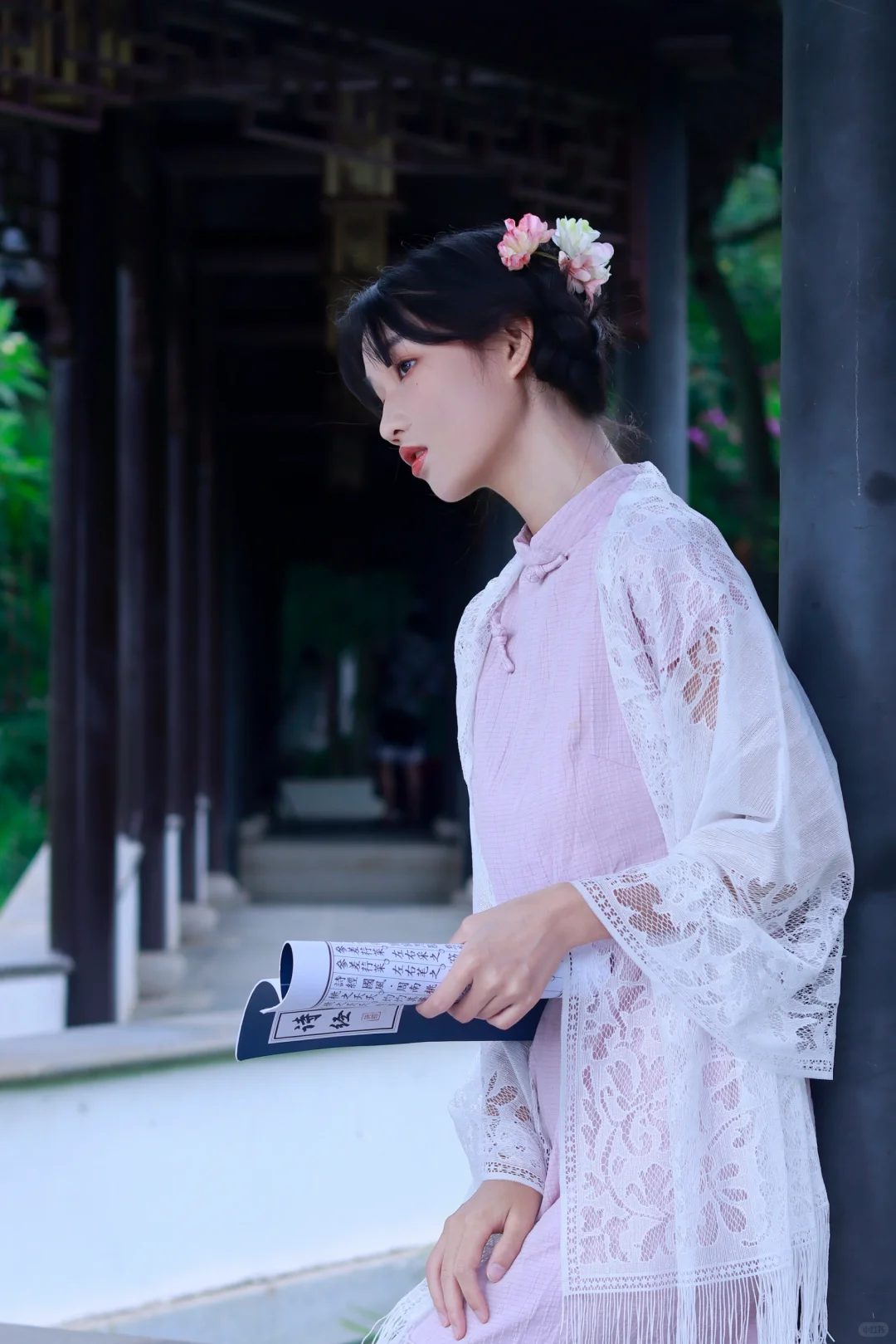 「77/100」📸我见青山多妩媚，料青山...
