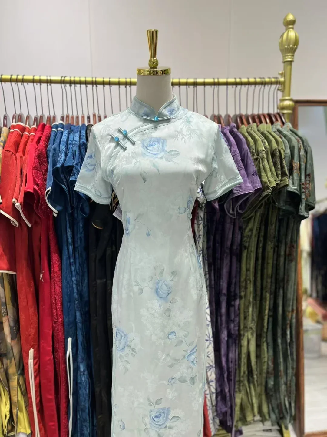 南宁📍平价旗袍店100多，一口气买啦4件