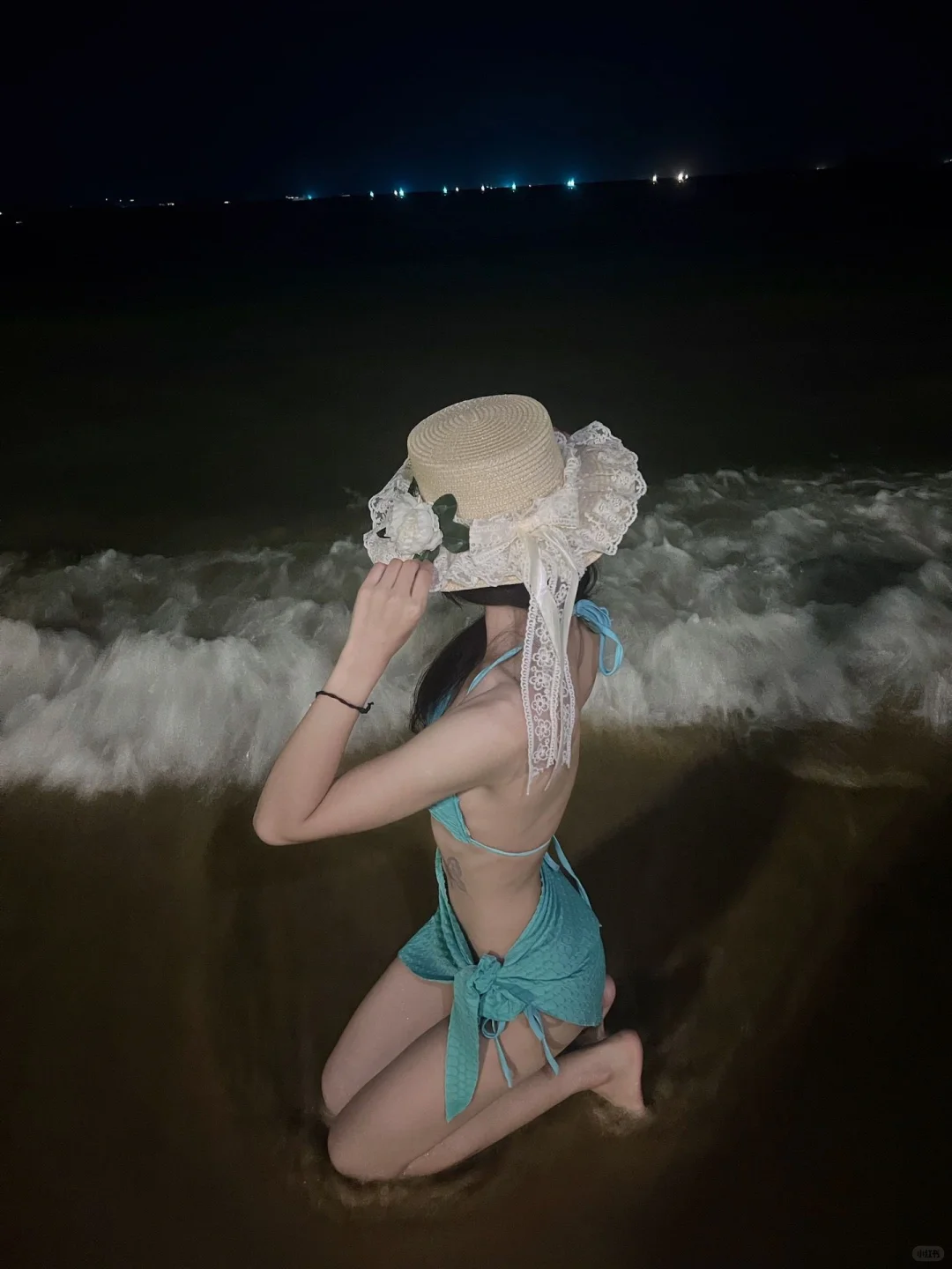 总要凌晨去见一次大海吧～🌊👙🏖