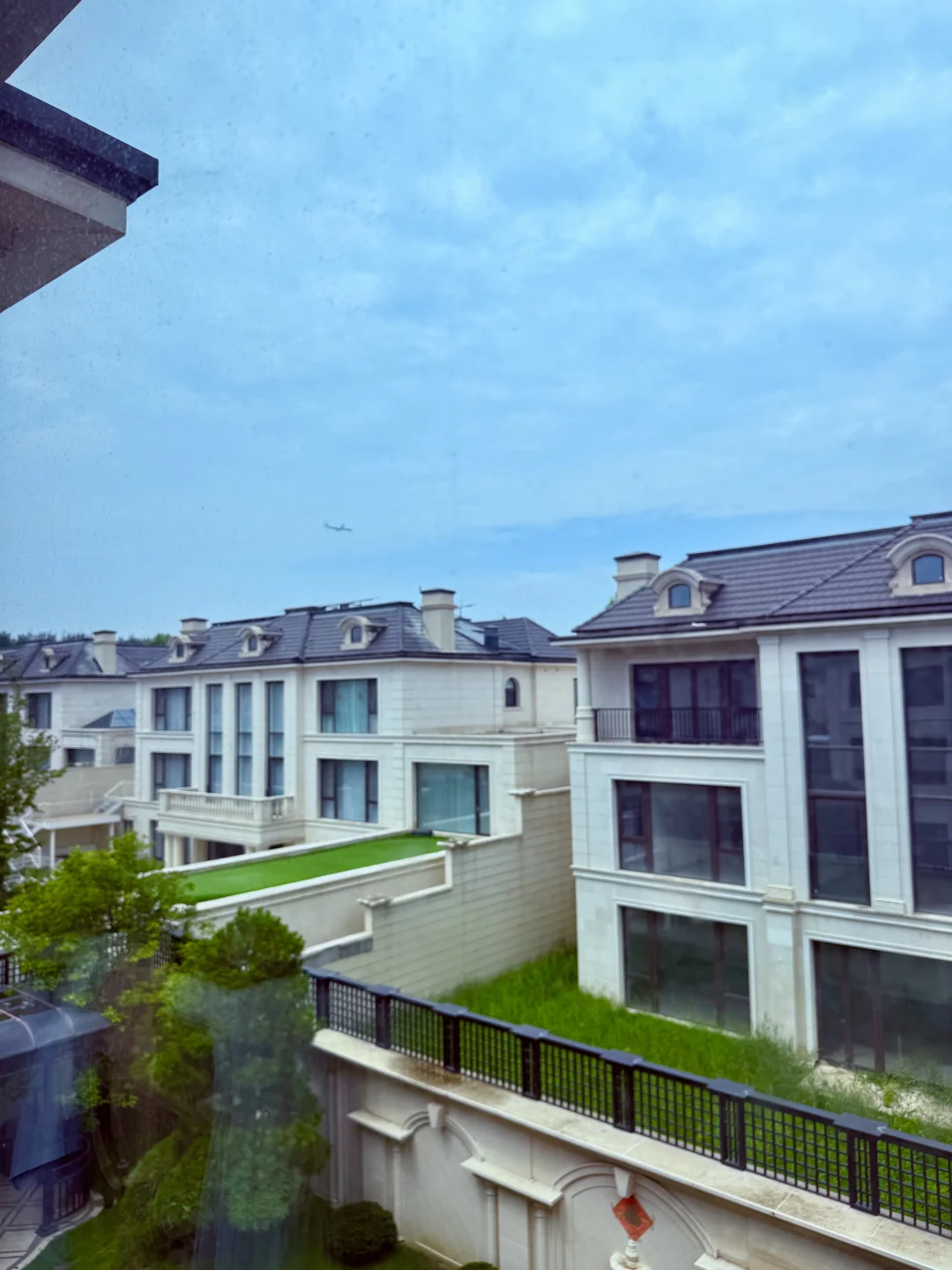 北京2000平别墅🏠卧室和窗外的风景💕