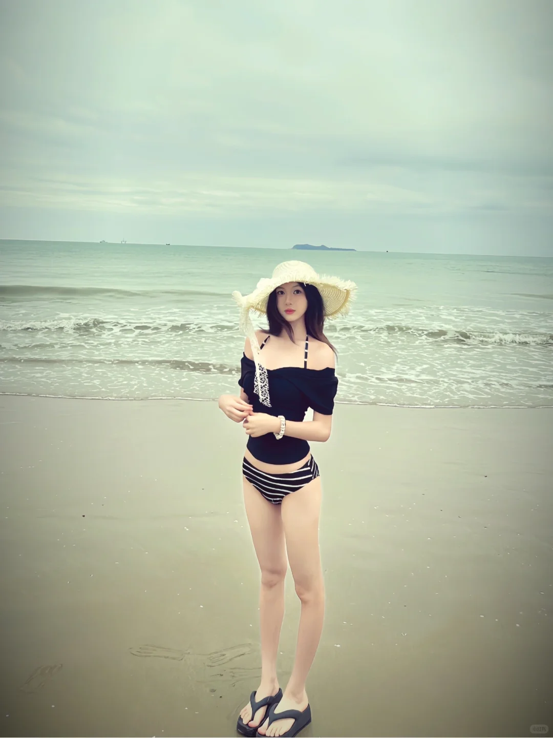 辣妹👙｜椰子🥥树下的氛围感