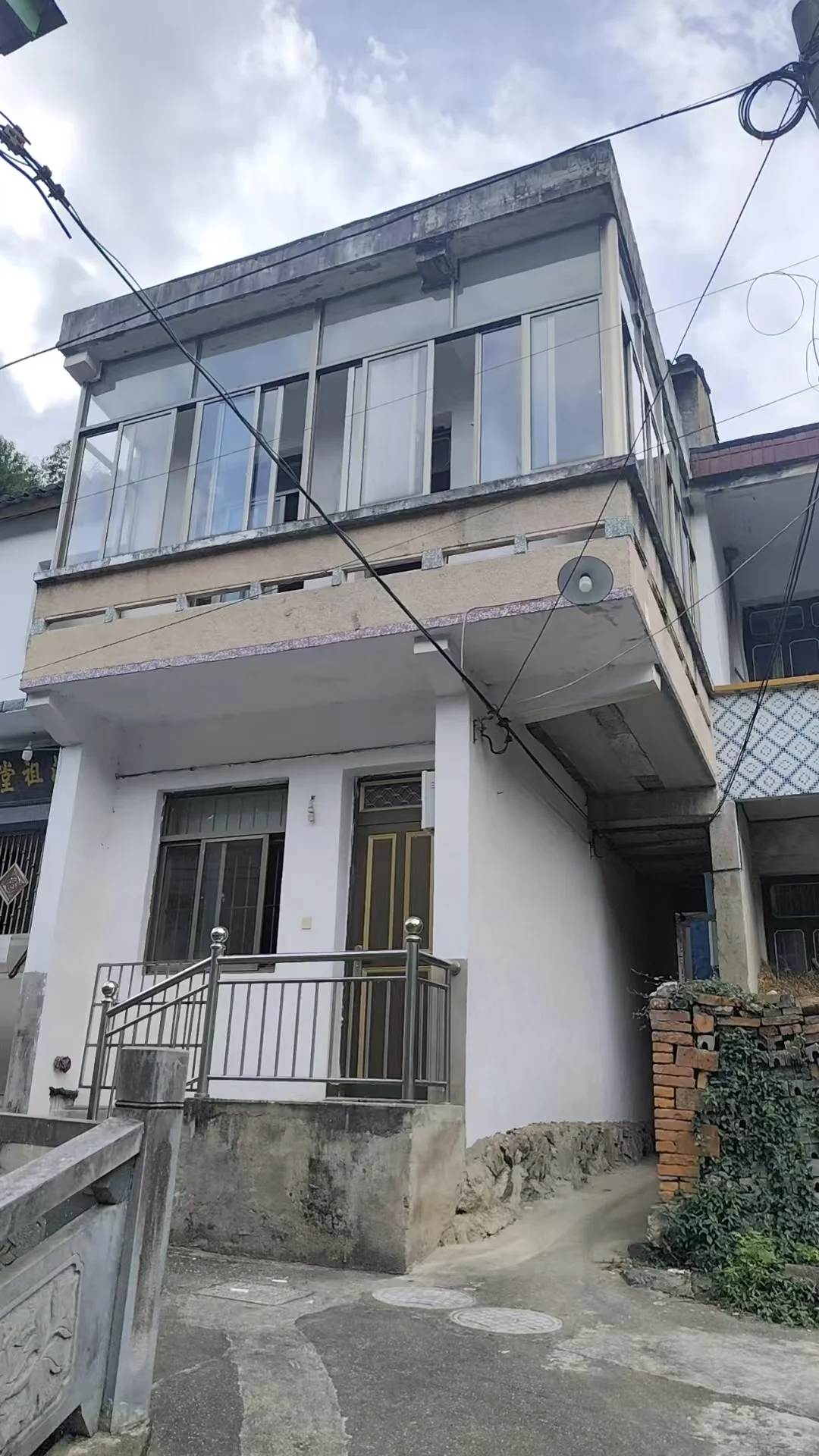 结构稳固无需重建，质量好楼房捡漏13.8W