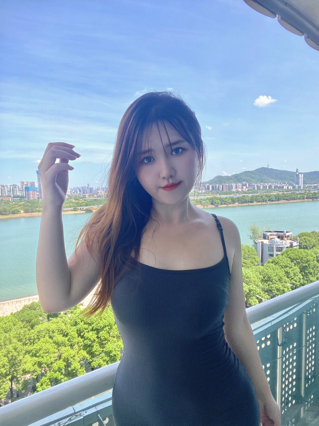 170 140斤 | 不是擦边，是大大方方性感