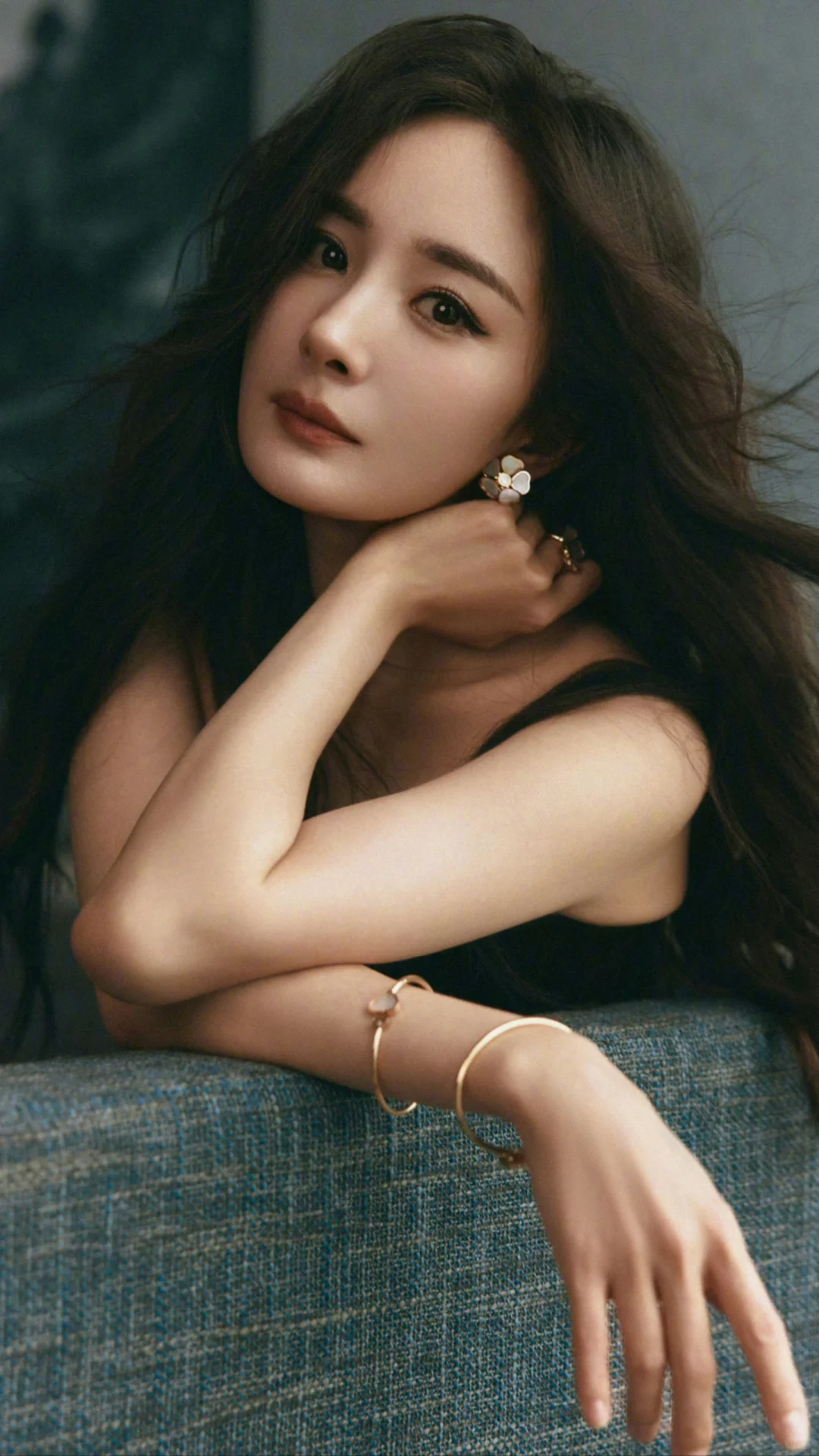 杨幂写真女神范十足