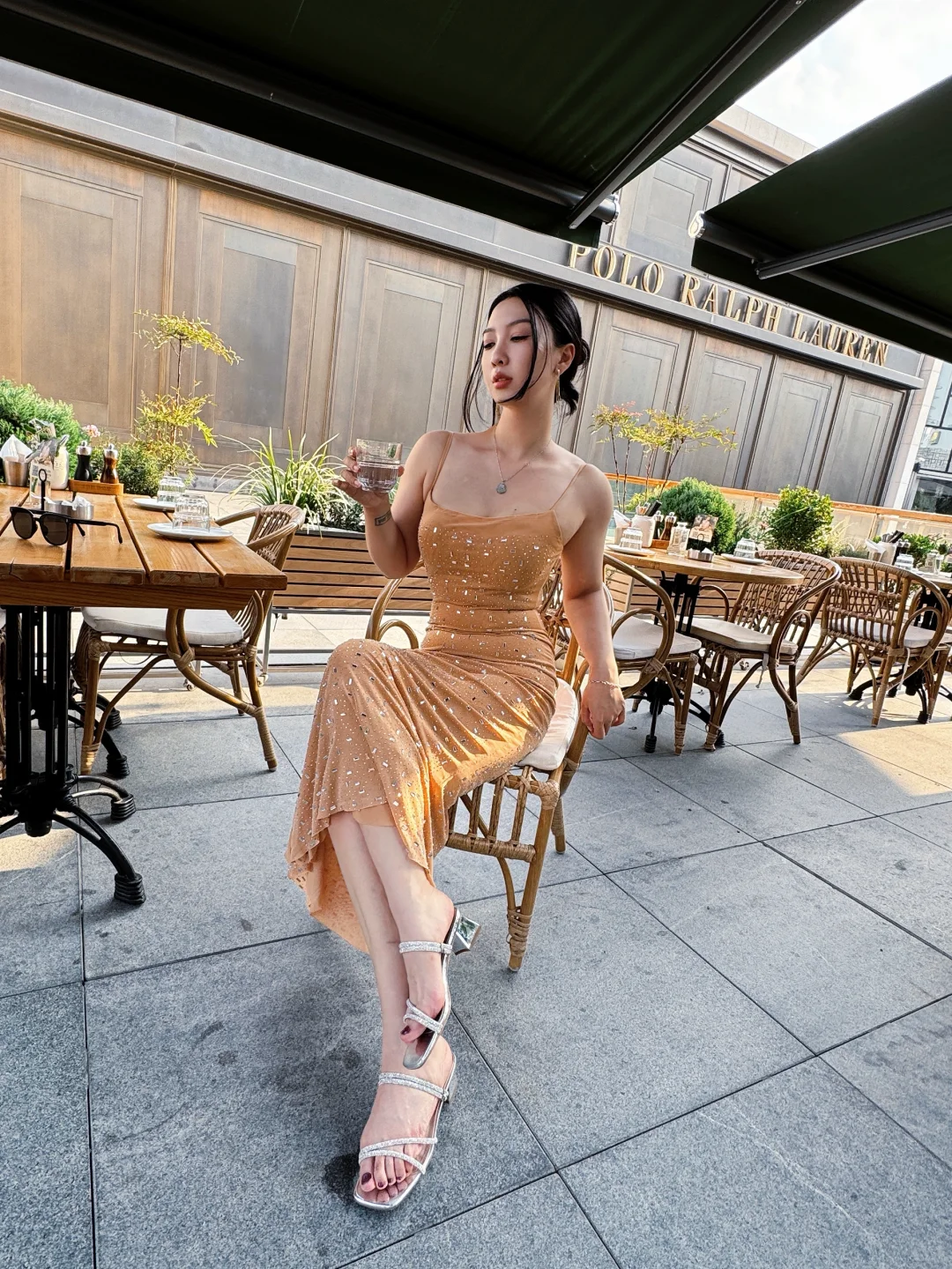 是你喜欢的👗姐姐吗？