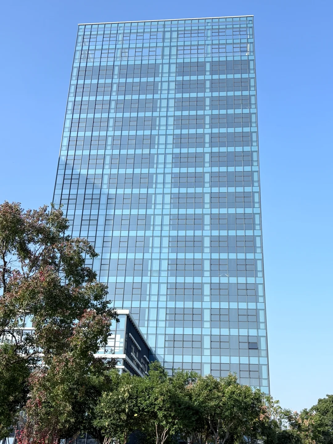 都市精英的理想办公地标解锁高效与品质体验