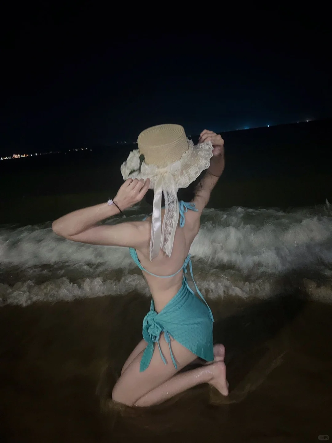 总要凌晨去见一次大海吧～🌊👙🏖