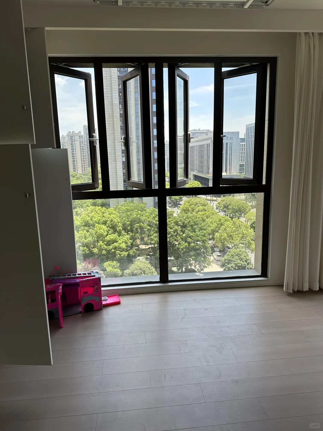 杭州的梅雨季终于过去了～开始通风🥰