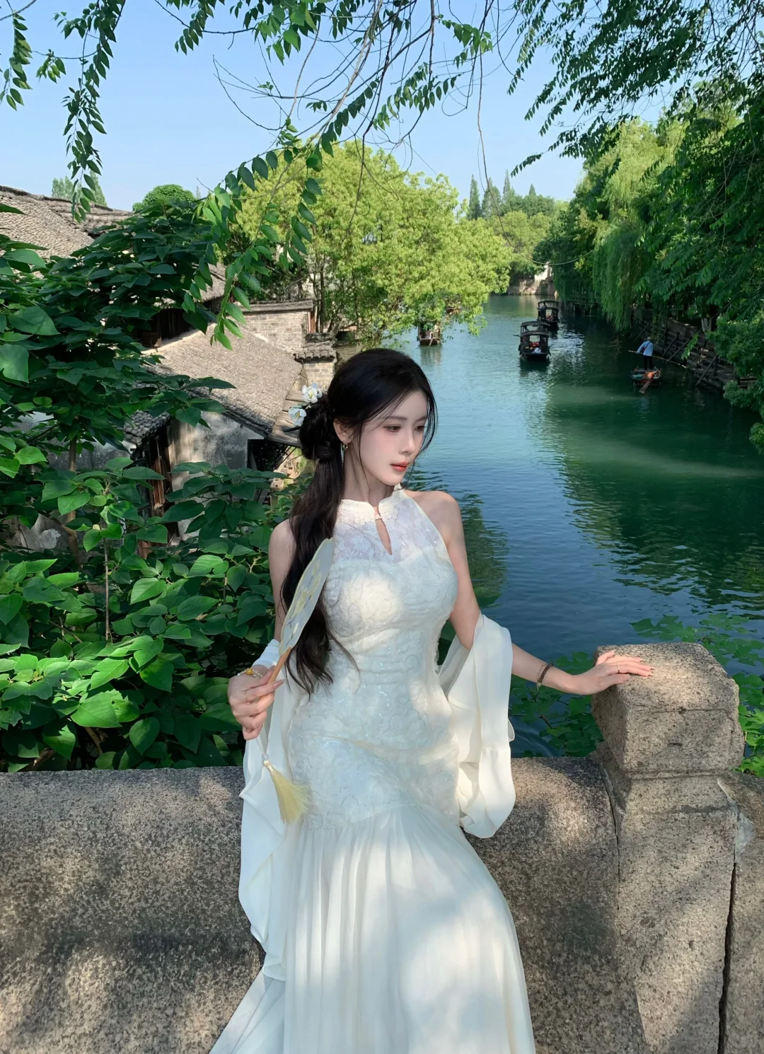 “待到夏日有蝉鸣，与君共赴真江南”
