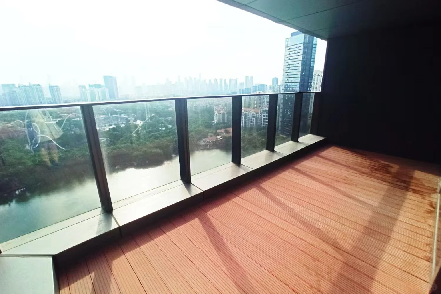 🏰华侨城 新天鹅堡 D栋06户型 全新未住