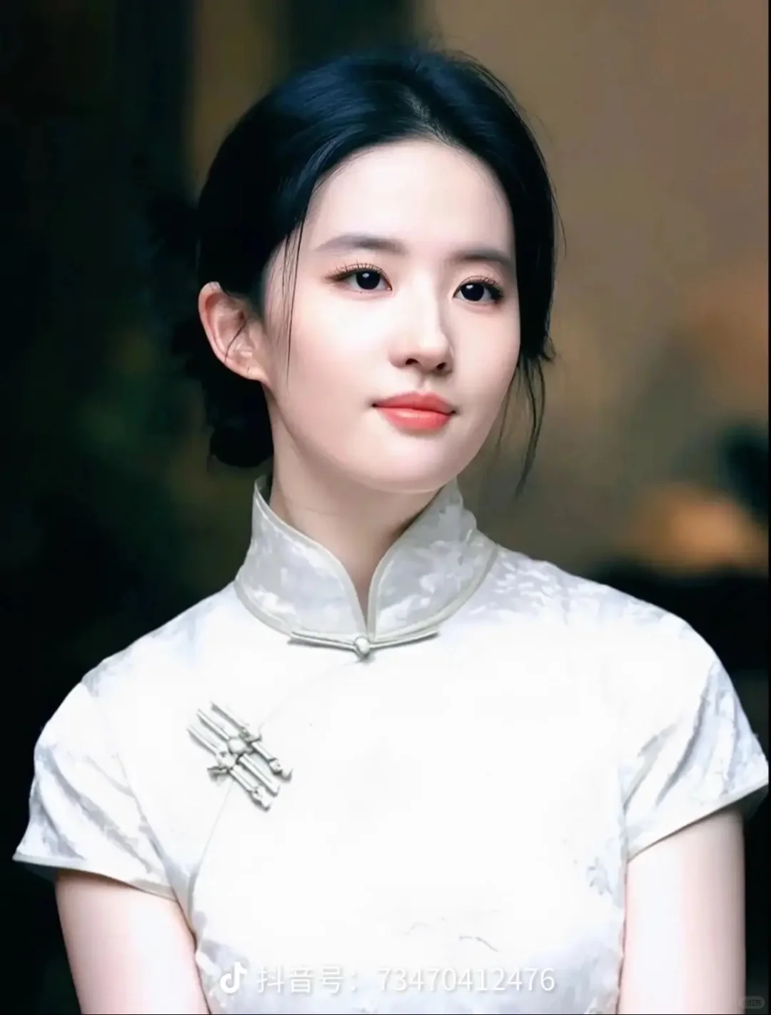 刘亦菲国风-青花瓷般的美，清冷又温柔~