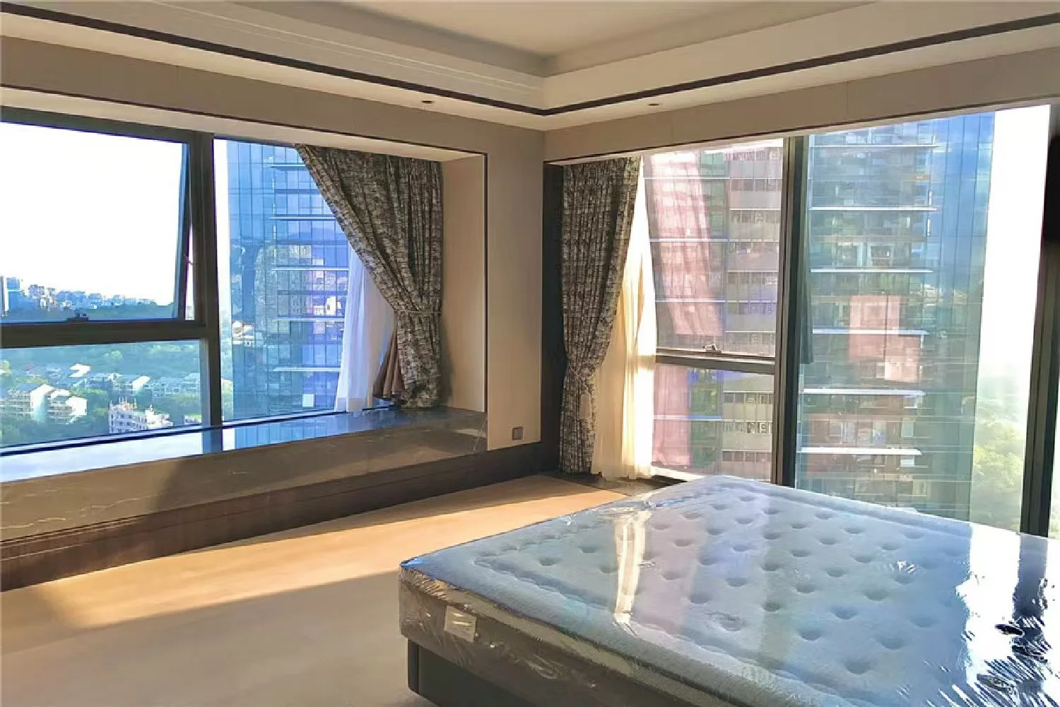 🏰华侨城 新天鹅堡 D栋06户型 全新未住