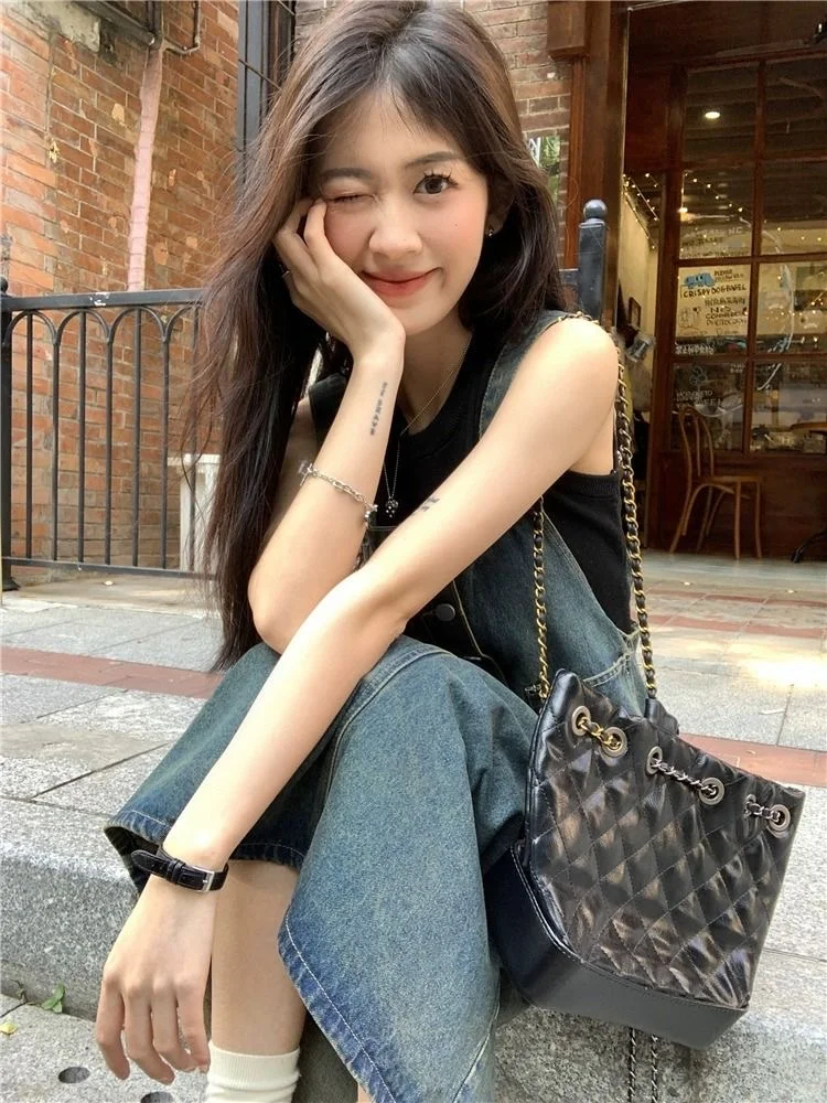 👗法式浪漫邂逅盐系牛仔，复古风情独领风骚✨