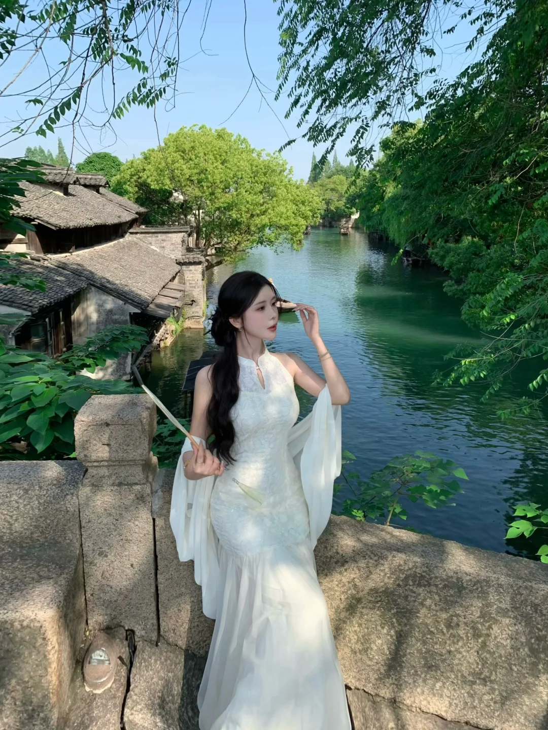 “待到夏日有蝉鸣，与君共赴真江南”