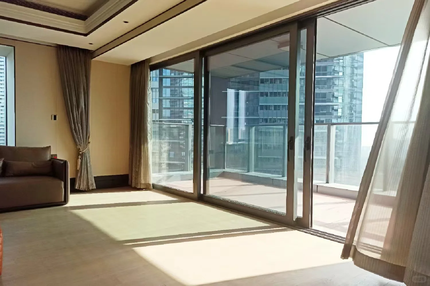 🏰华侨城 新天鹅堡 D栋06户型 全新未住