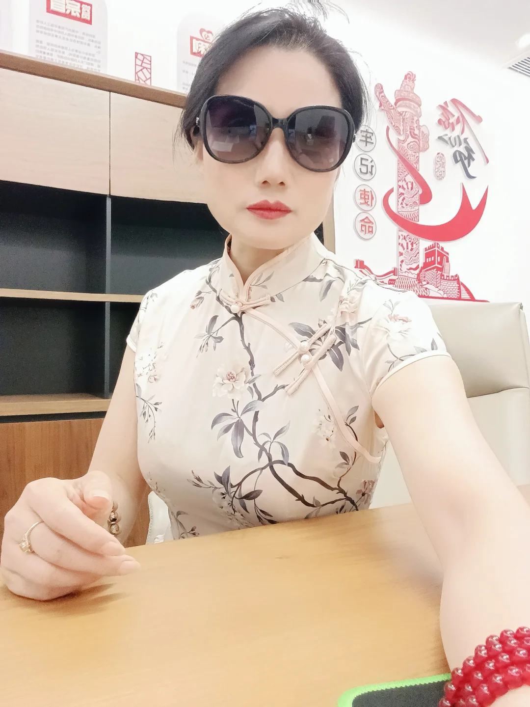 实话实说，女人穿旗袍好不好看？