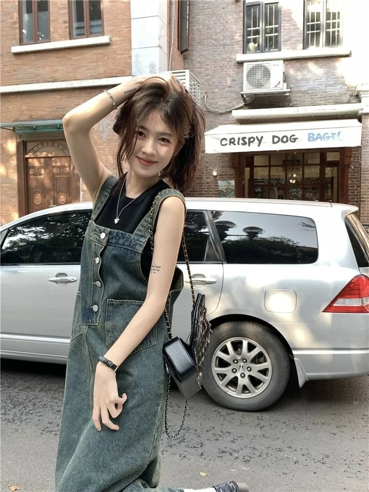 👗法式浪漫邂逅盐系牛仔，复古风情独领风骚✨