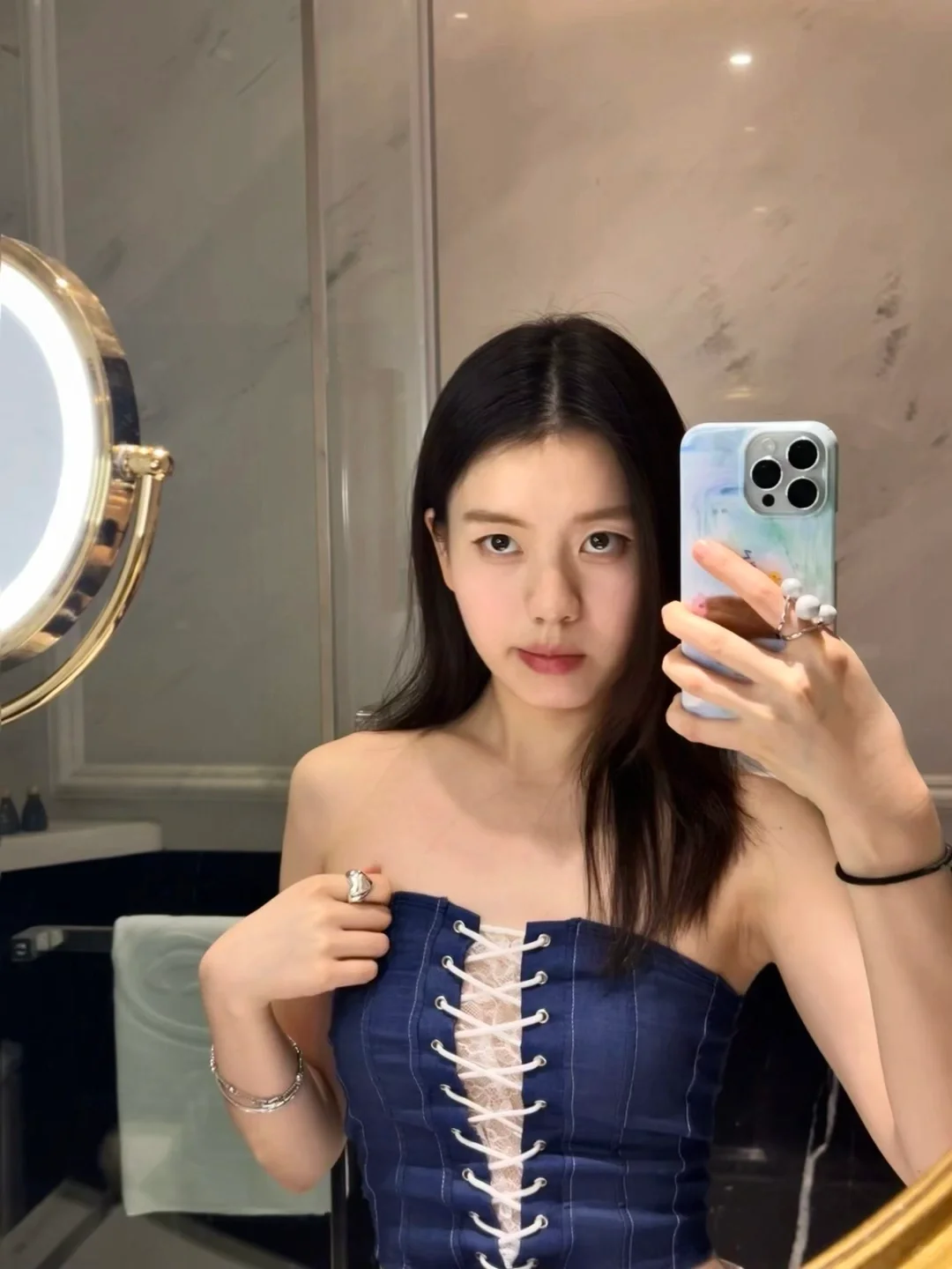 地球上的美女实在是太多了