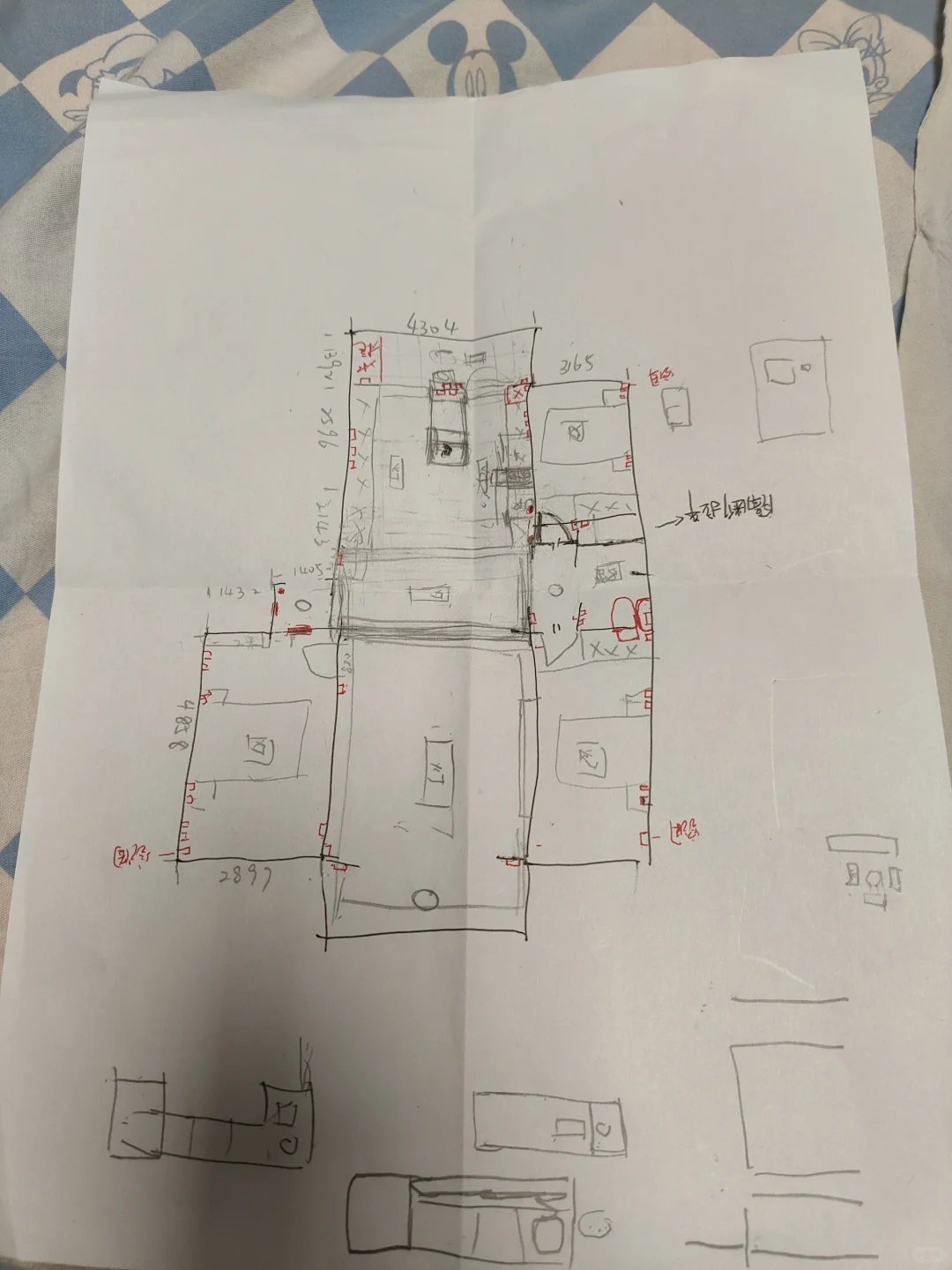 手绘户型图一张