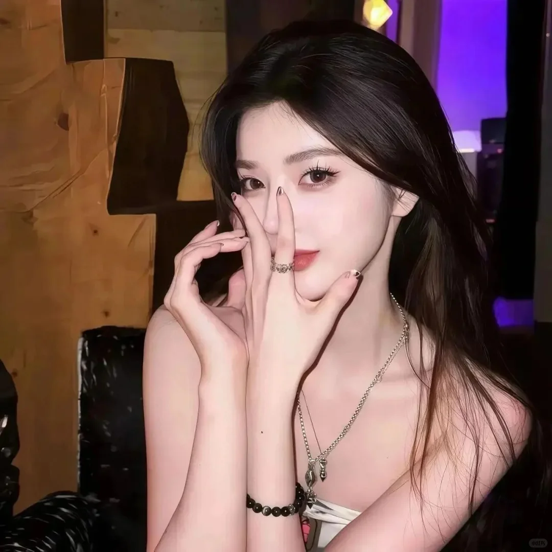 清冷系古风女孩～～～