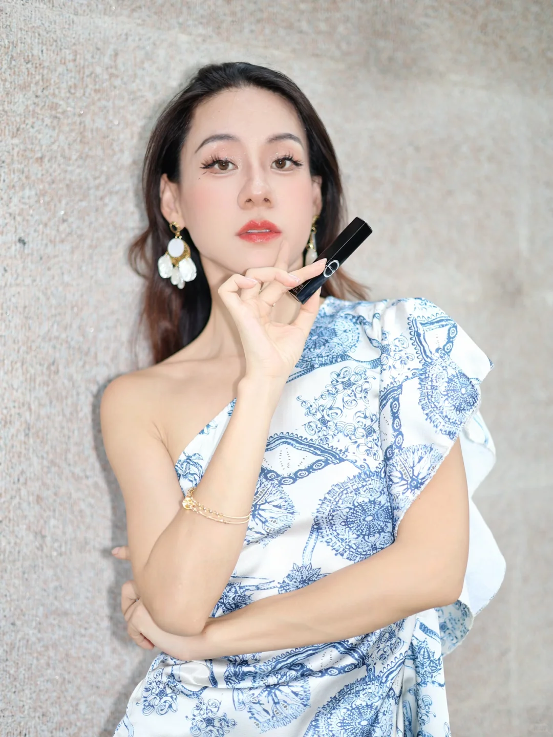 你实在美得娇艳