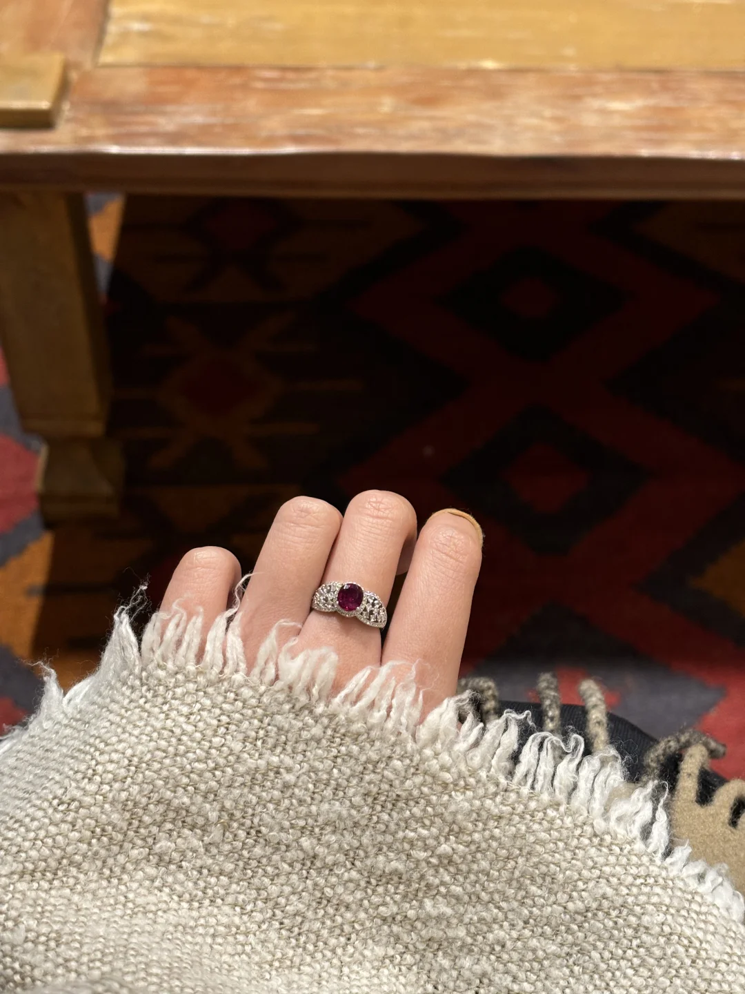 珠宝展上买到的一颗“娇艳欲滴”的ruby🩸