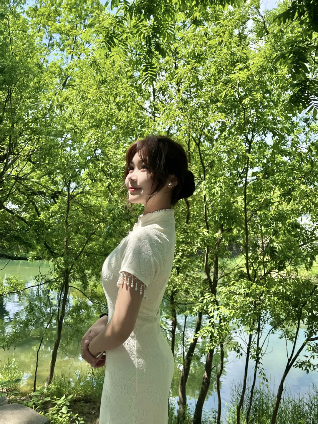 我愿称之为最适合古镇的衣服！！ 旗袍！！